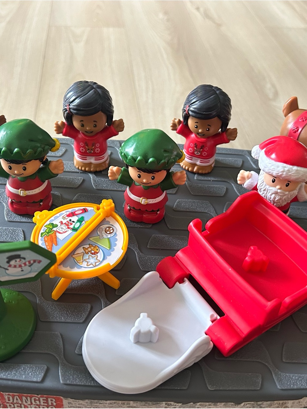 Fisher-Price Little People Christmas Set